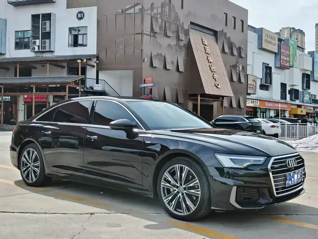Audi A6L — фото 8