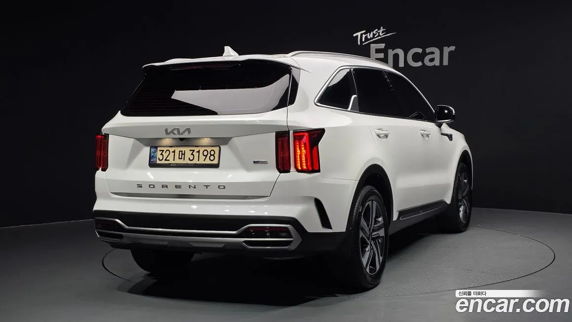 Kia Sorento — фото 10