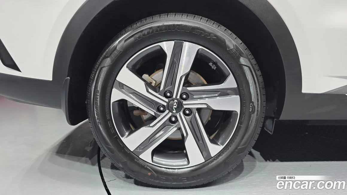 Kia Sorento — фото 5