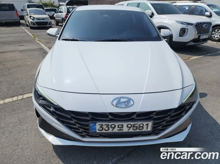 Hyundai AVANTE — фото 3