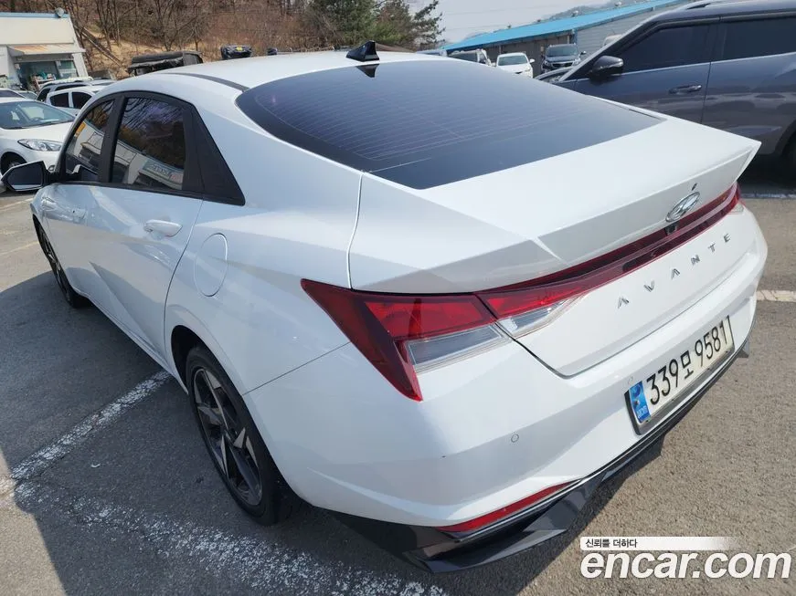 Hyundai AVANTE — фото 10