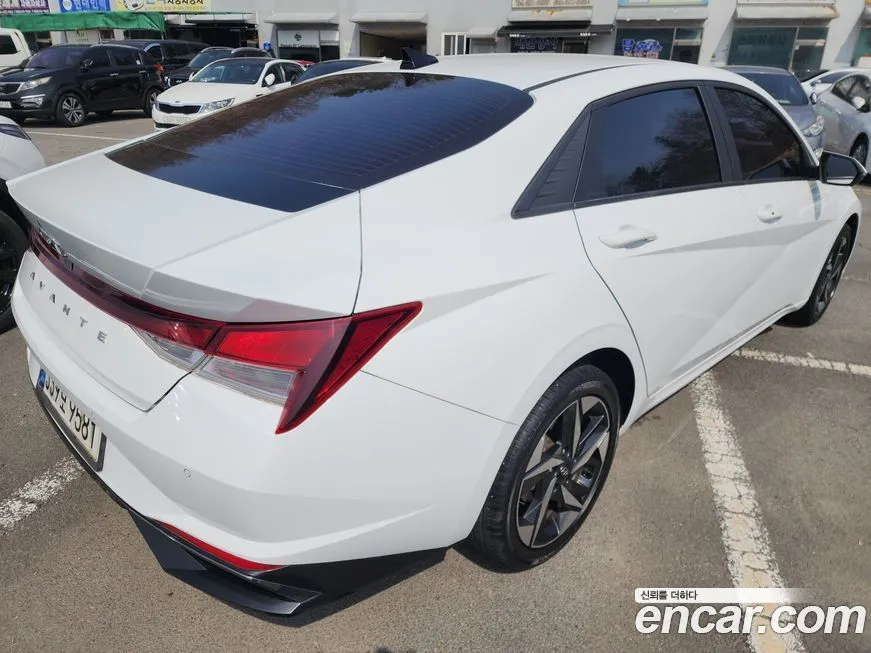 Hyundai AVANTE — фото 2