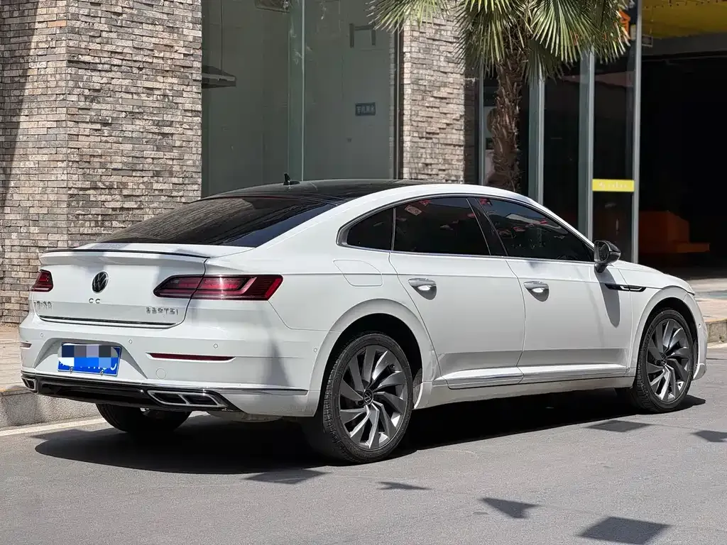 Volkswagen CC — фото 7