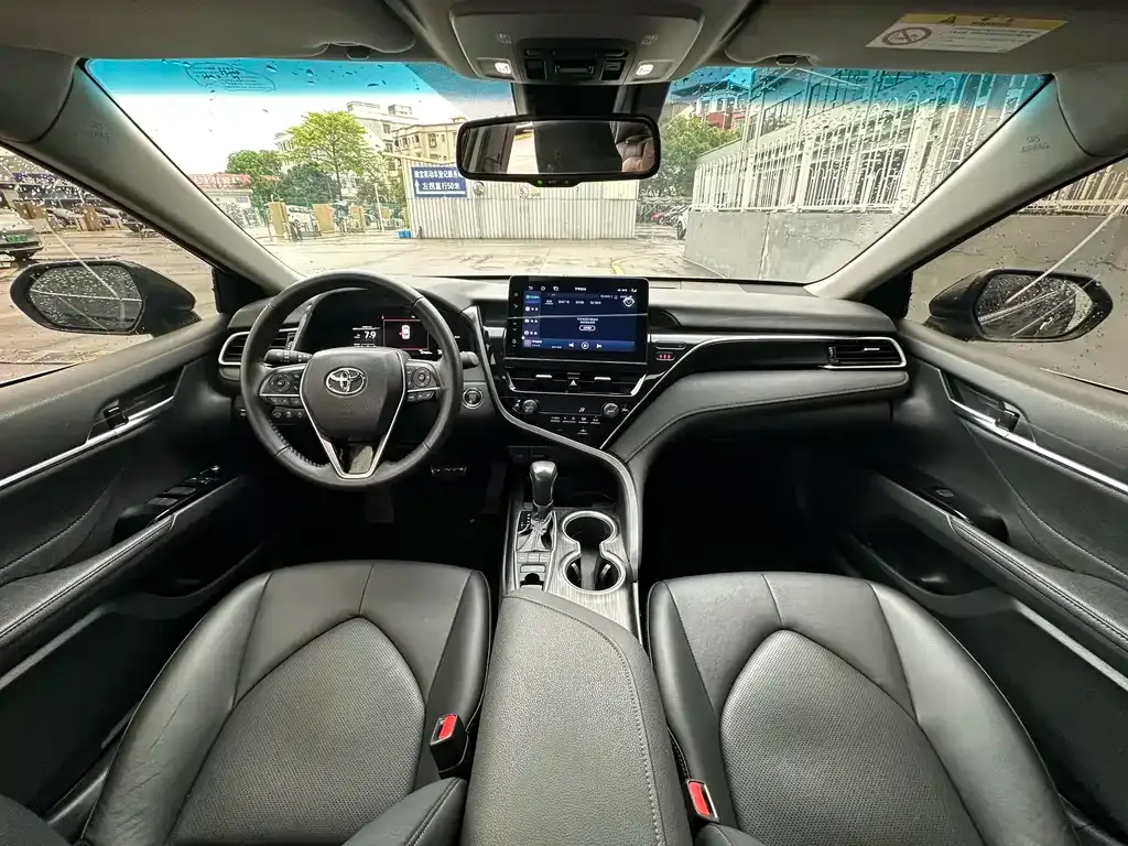 Toyota Camry 2023 из CN, фото 7
