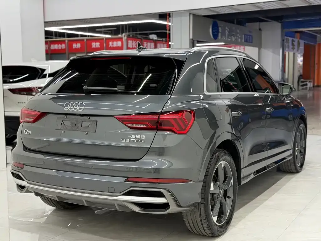 Audi Q3 — фото 6
