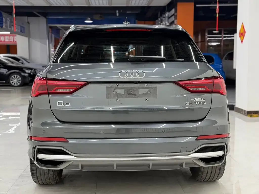 Audi Q3 — фото 10