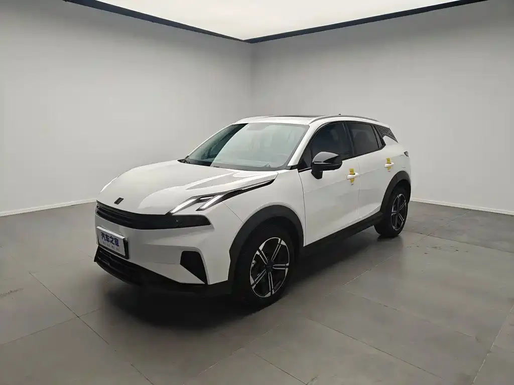 Lynk & Co 06 EM-P