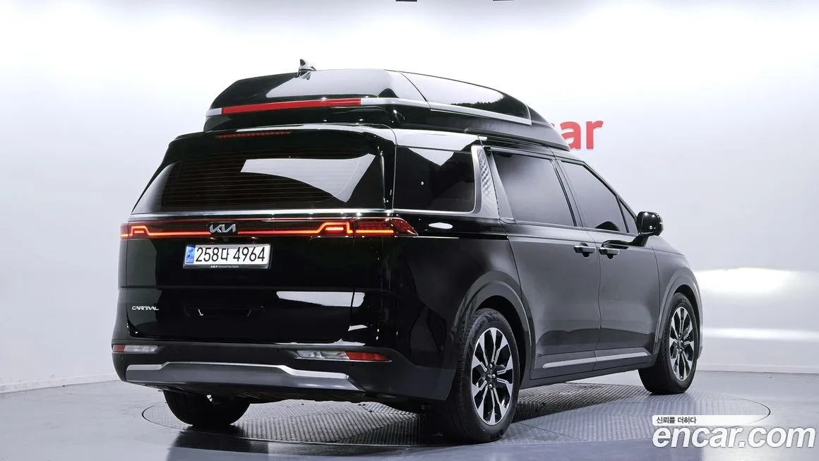 Kia Carnival 2023 из KR, фото 2