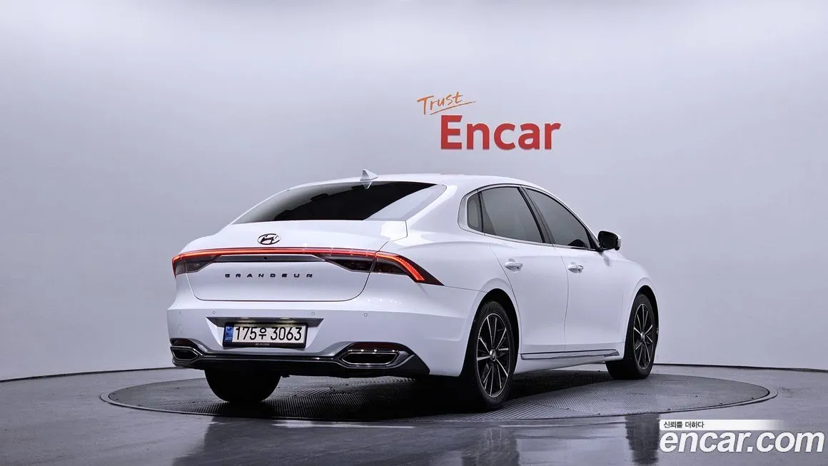 Hyundai Grandeur 2022 из KR, фото 7