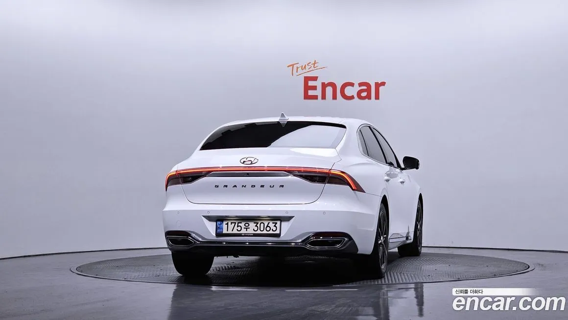 Hyundai Grandeur 2022 из KR, фото 3