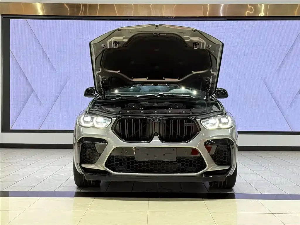 BMW X6 M 2023 из CN, фото 7