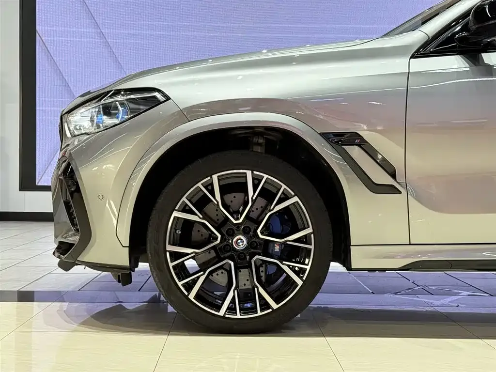 BMW X6 M 2023 из CN, фото 9
