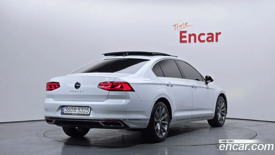 Volkswagen Passat 2022 из KR, фото 3