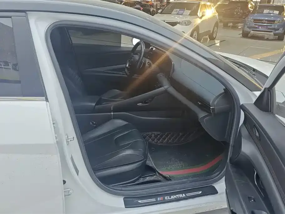 Hyundai Elantra 2021 из CN, фото 10
