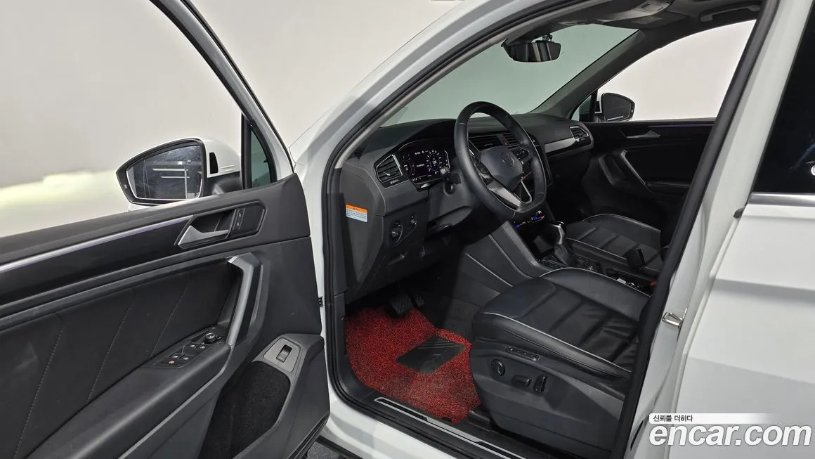 Volkswagen Tiguan 2021 из KR, фото 8