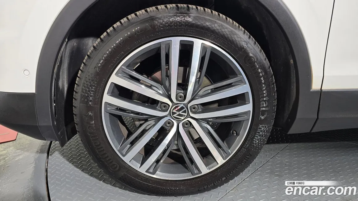 Volkswagen Tiguan 2021 из KR, фото 7