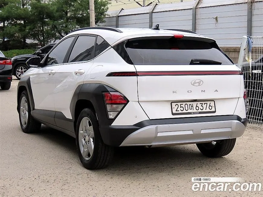 Hyundai Kona 2023 из KR, фото 8