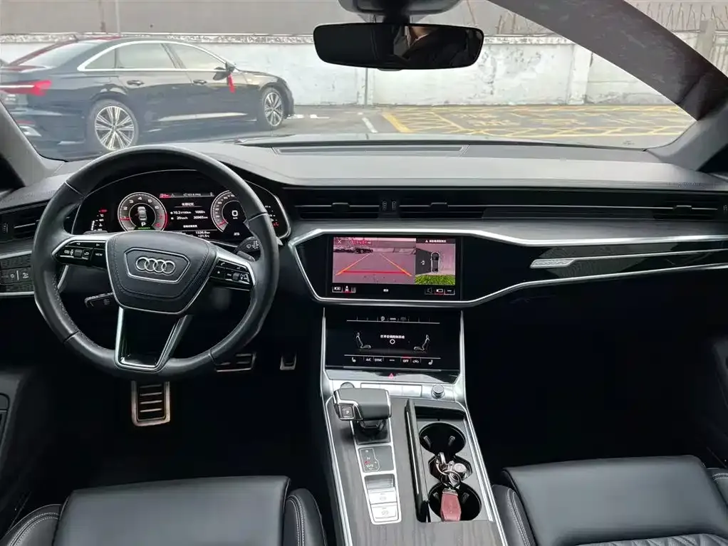 Audi A6L — фото 5