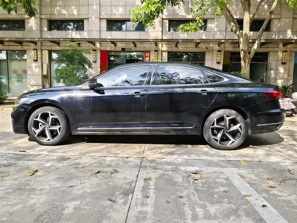 Volkswagen Passat — фото 4