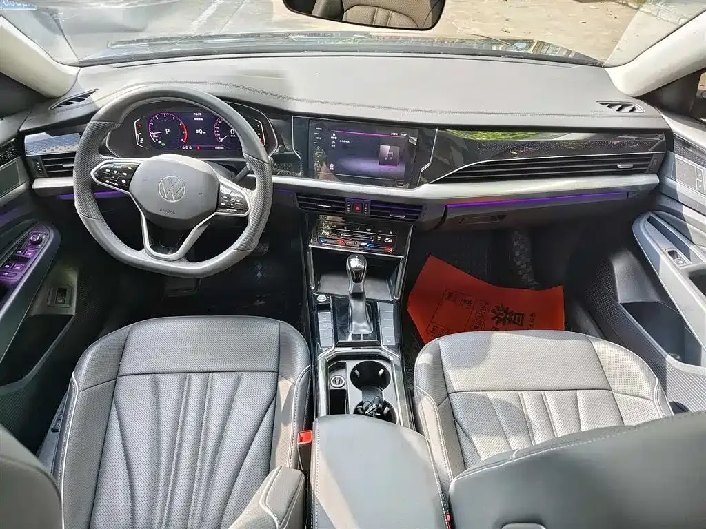 Volkswagen Passat — фото 6