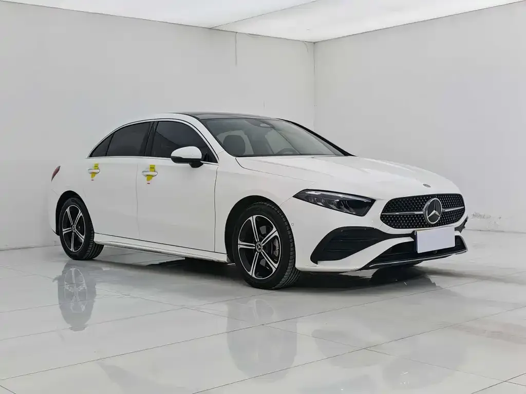 Mercedes-Benz A-Class — фото 10