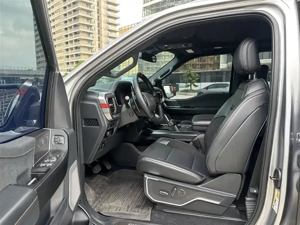 Ford F-150 Raptor — фото 5