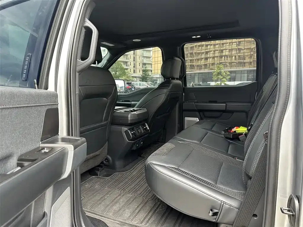 Ford F-150 Raptor — фото 2