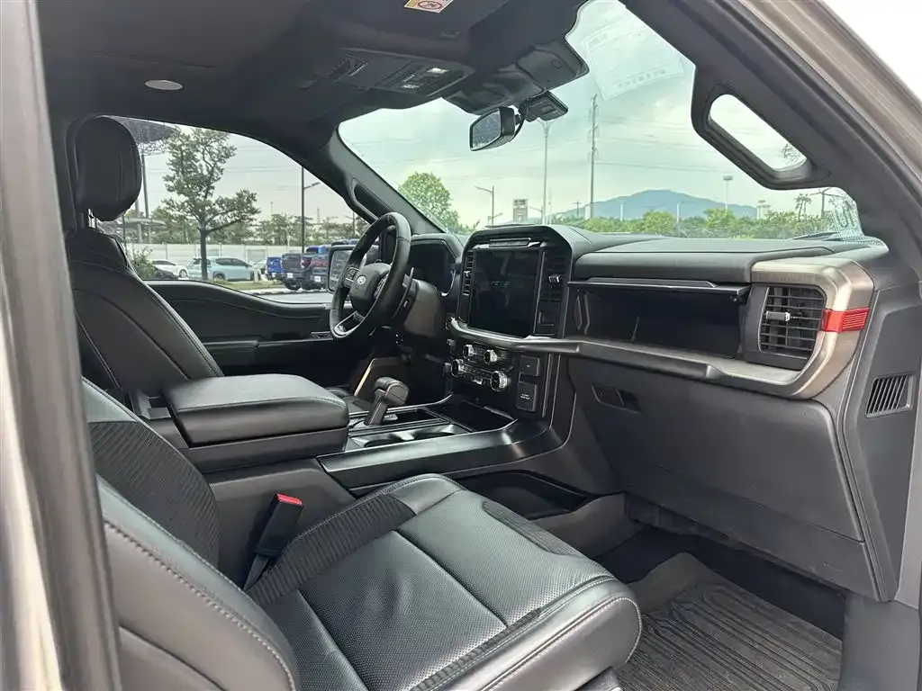 Ford F-150 Raptor — фото 10