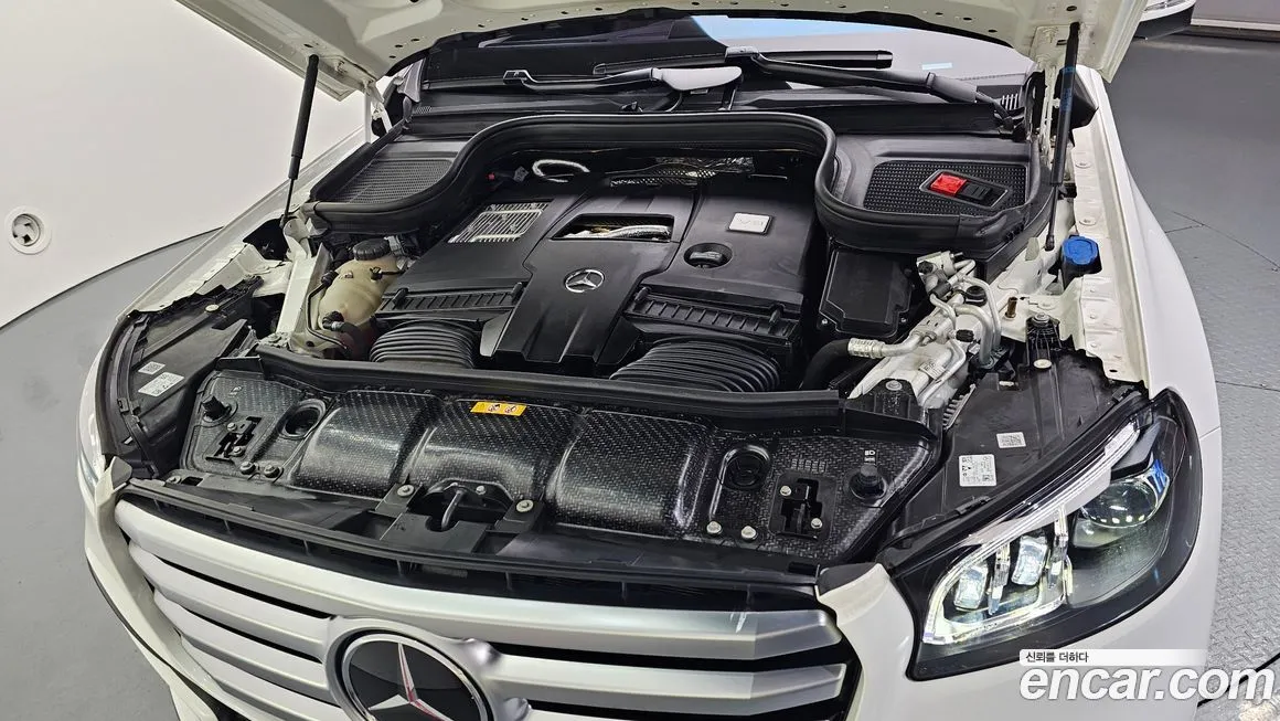 Mercedes-Benz GLS-Class — фото 9