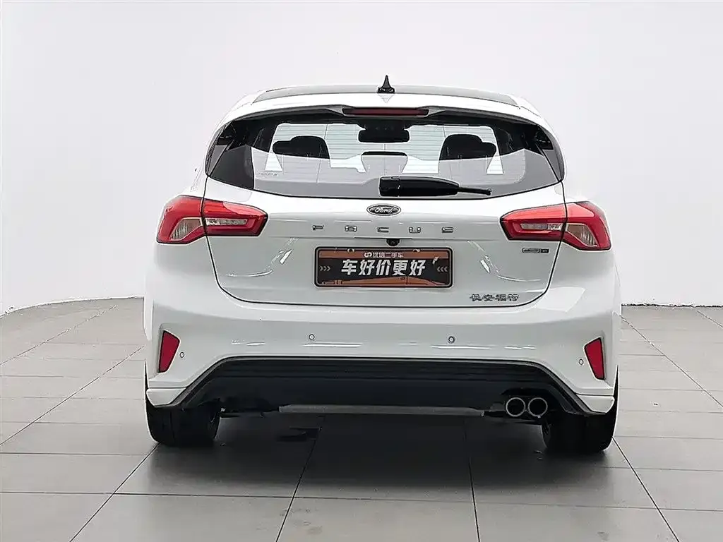 Ford Focus 2022 из CN, фото 7