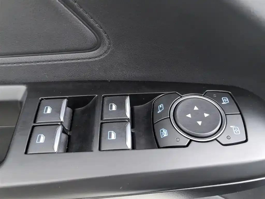 Ford Focus 2022 из CN, фото 9