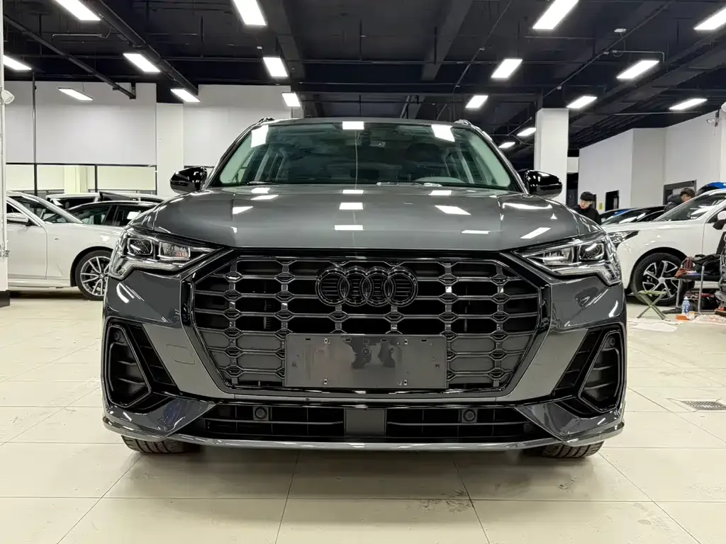 Audi Q3 — фото 4