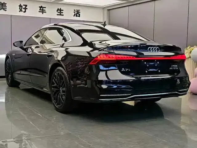 Audi A7L — фото 3