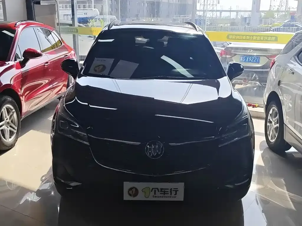 Buick Envision Plus — фото 1