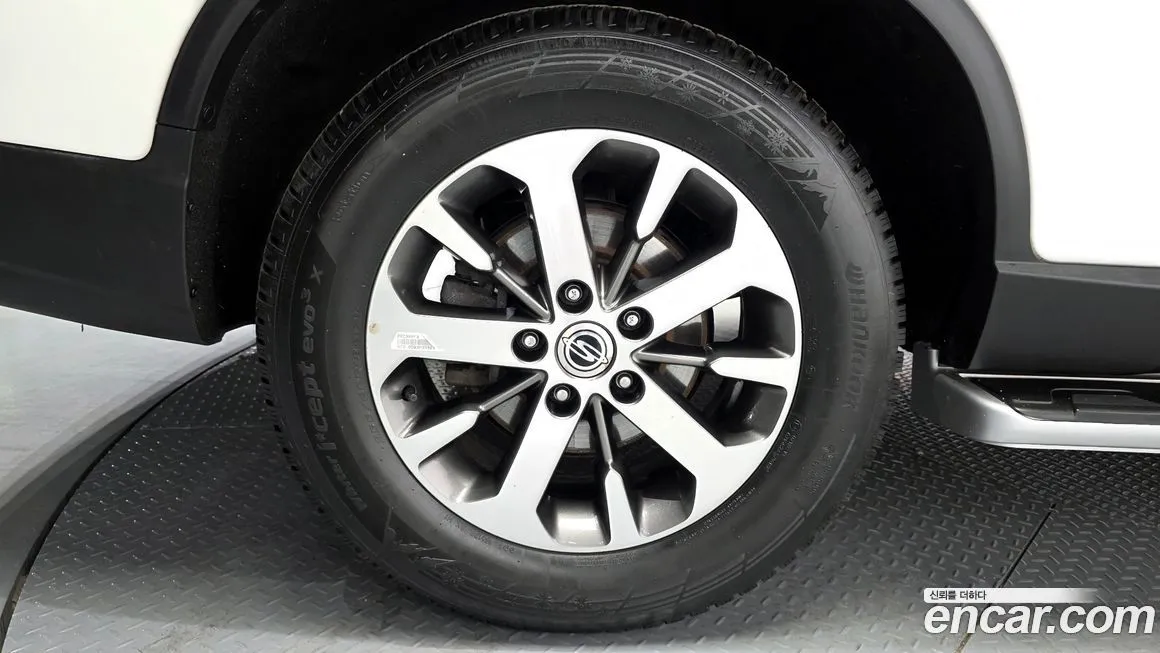 KG Mobility (Ssangyong) Rexton — фото 10
