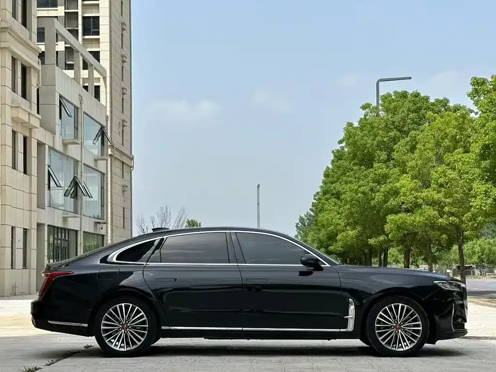 Hongqi H9 — фото 4