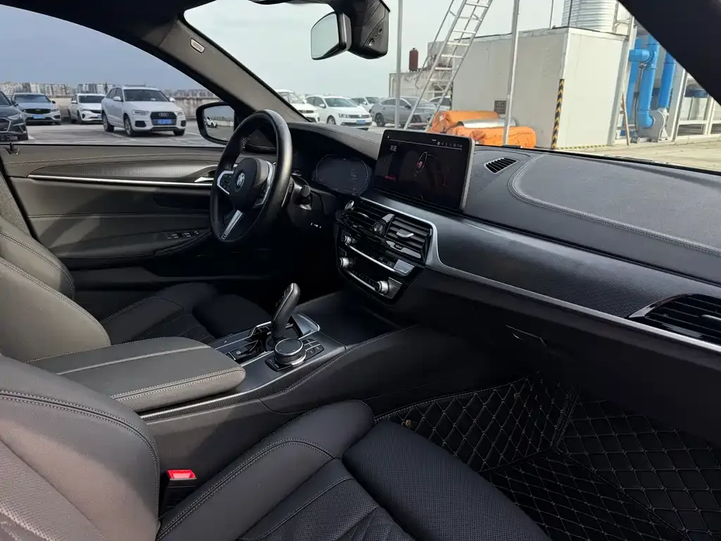 BMW 5 Series (Import) — фото 10