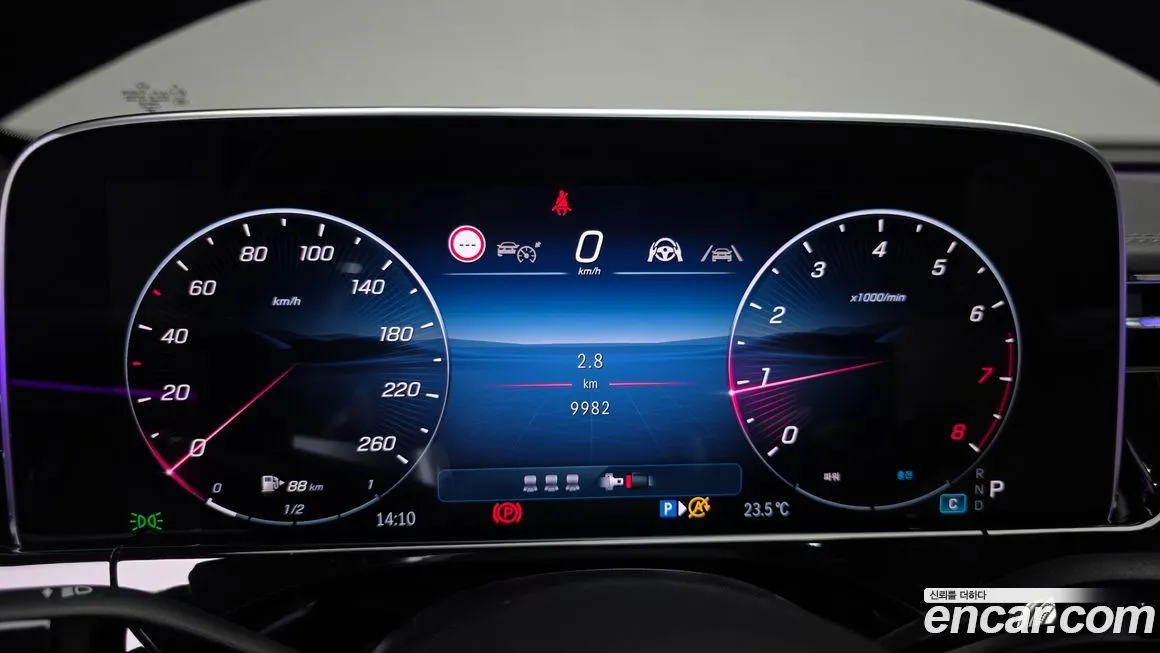 Mercedes-Benz E-Class — фото 3