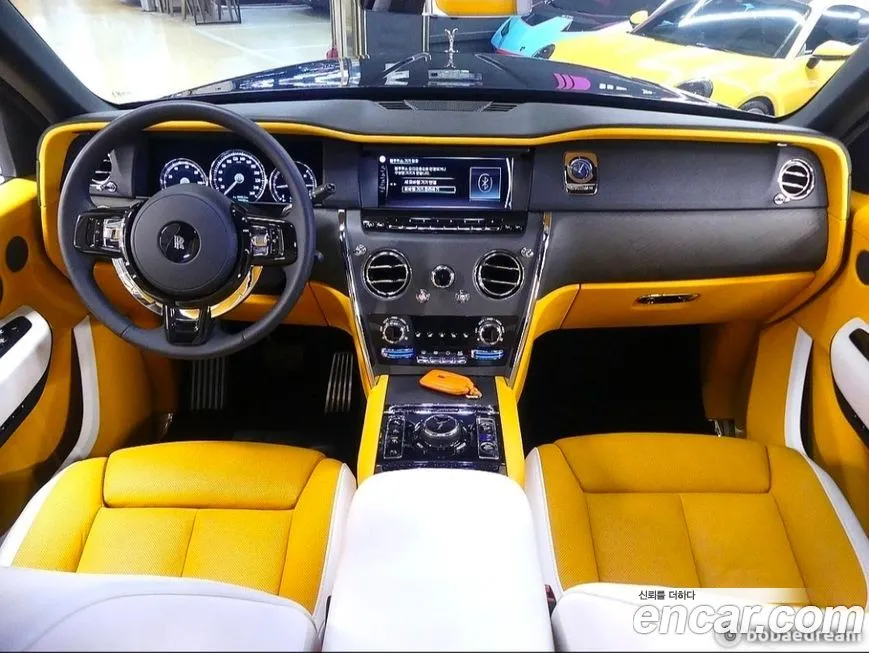 Rolls-Royce Cullinan 2024 из KR, фото 10