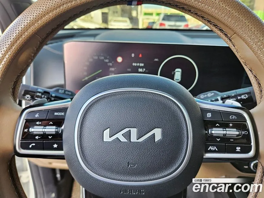 Kia Sorento — фото 10