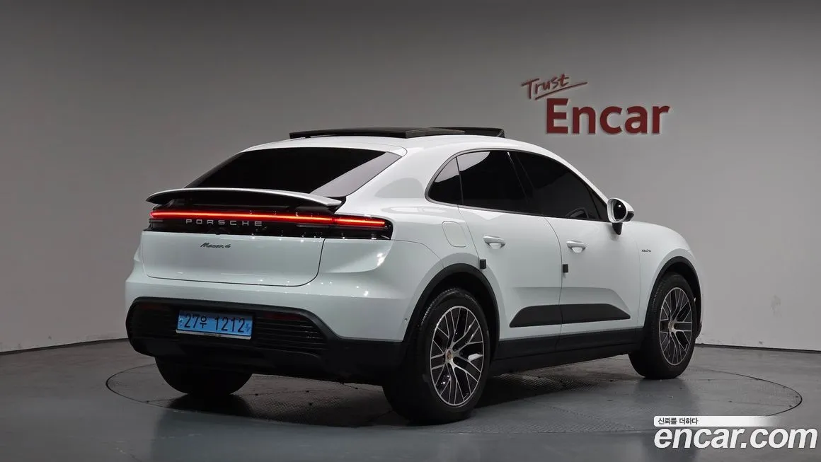 Porsche Macan 2025 из KR, фото 3