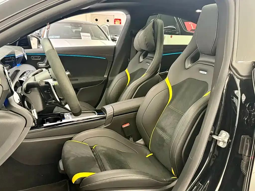 Mercedes-Benz CLA AMG — фото 5