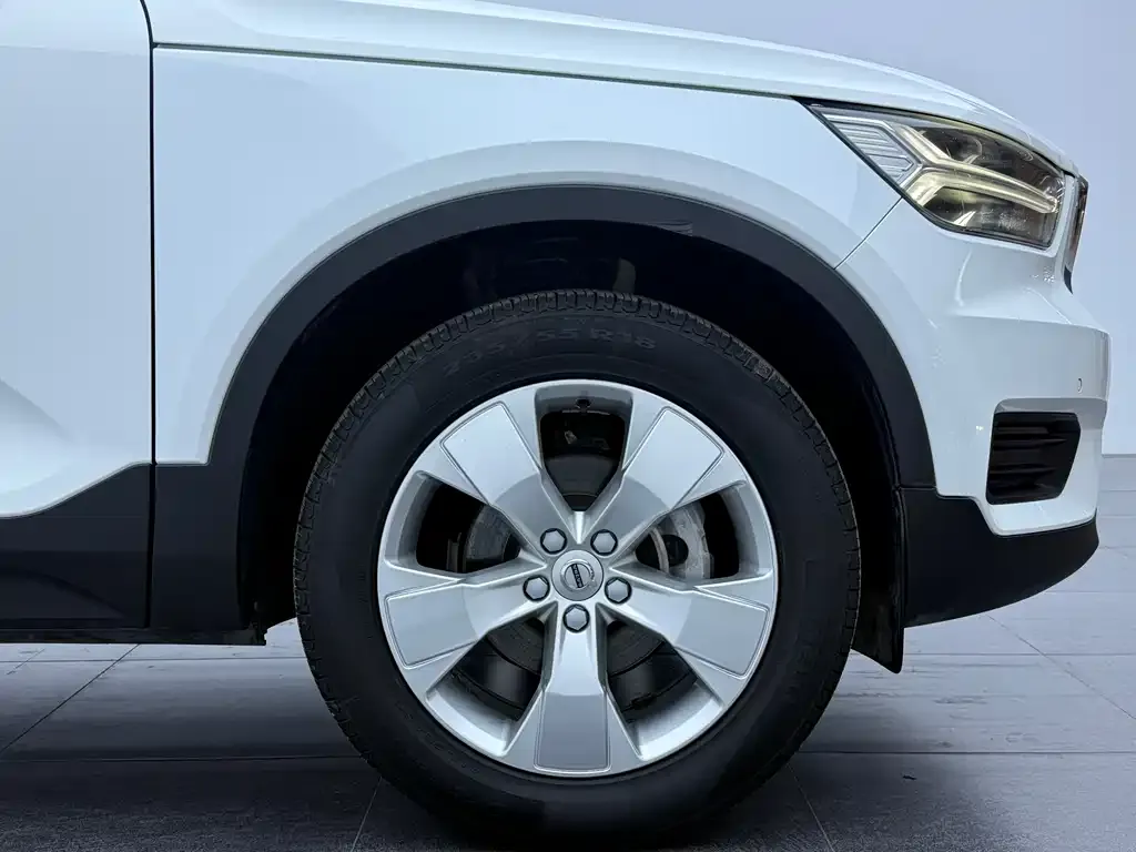 Volvo XC40 2021 из CN, фото 7