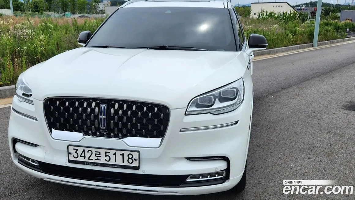 Lincoln Aviator