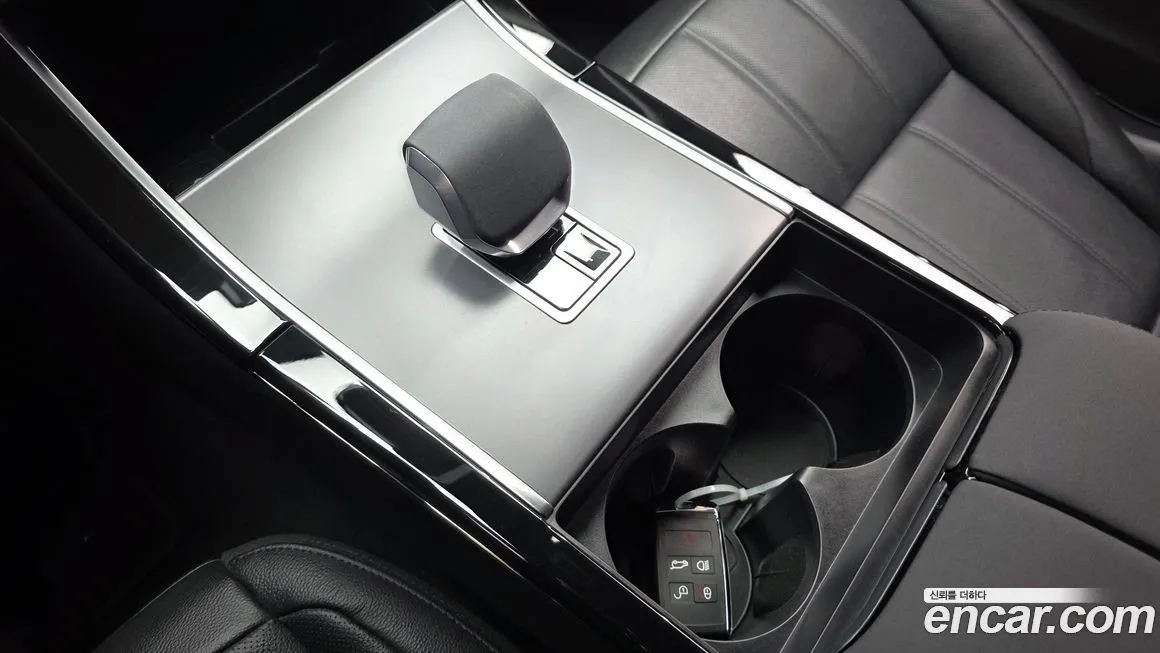 Land Rover Range Rover Evoque — фото 10