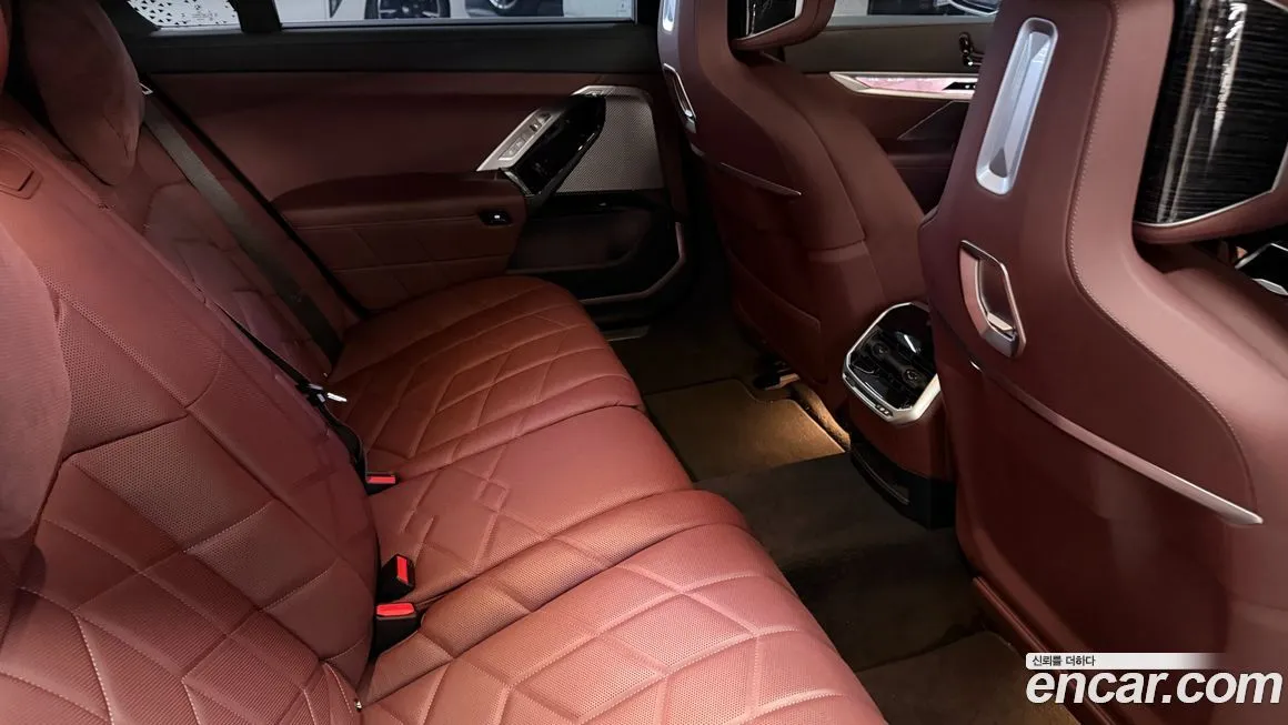 BMW 7-Series 2025 из KR, фото 5
