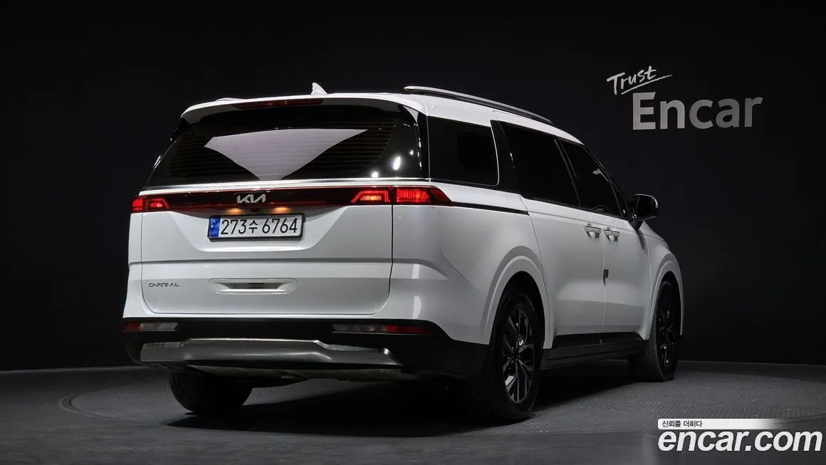Kia Carnival — фото 2