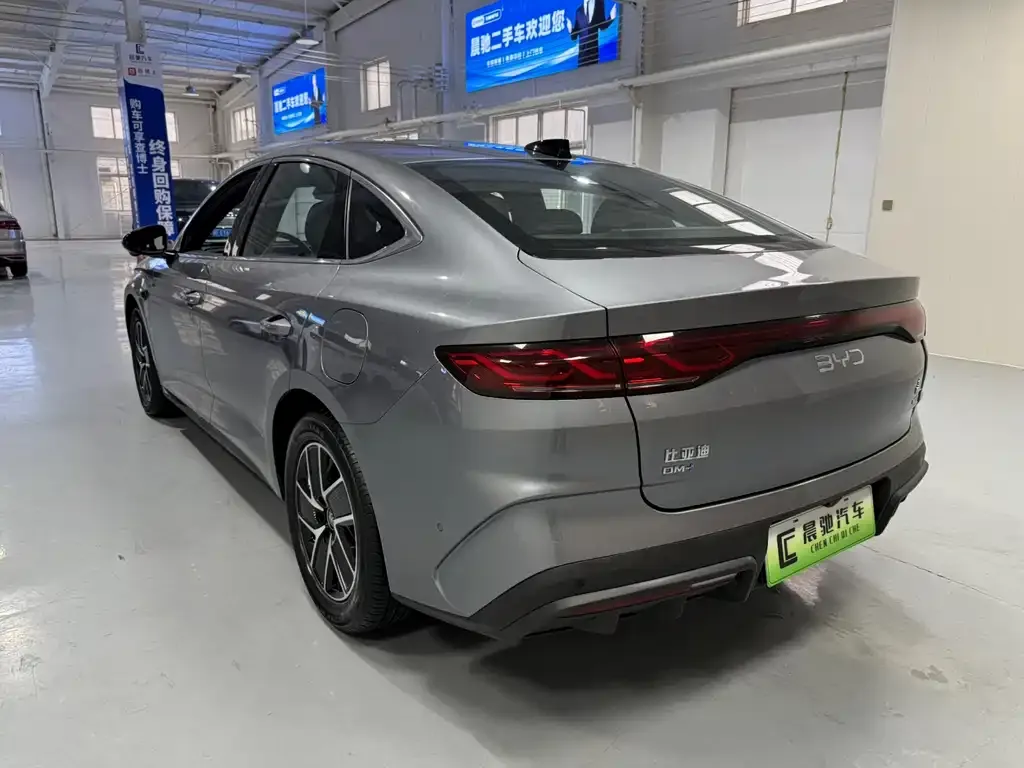 BYD Qin L — фото 8