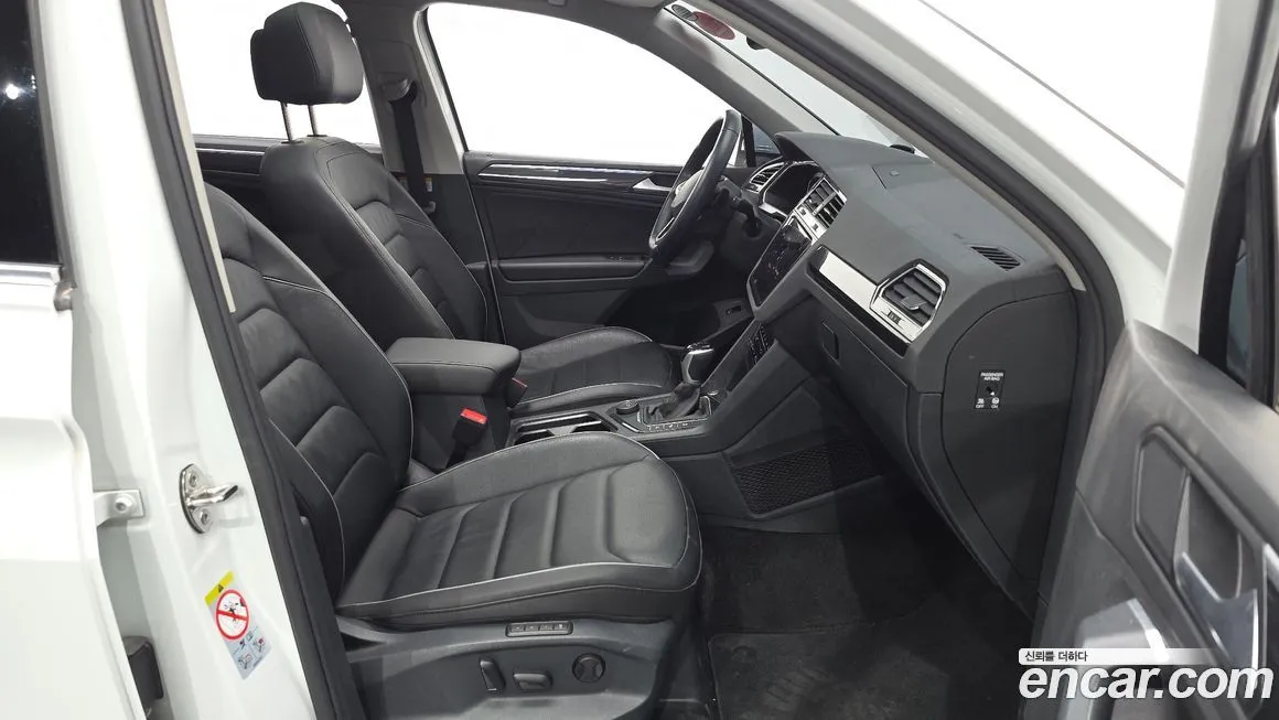 Volkswagen Tiguan 2023 из KR, фото 10