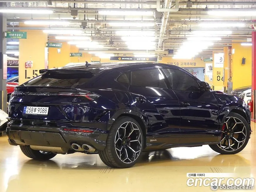 Lamborghini Urus 2023 из KR, фото 4